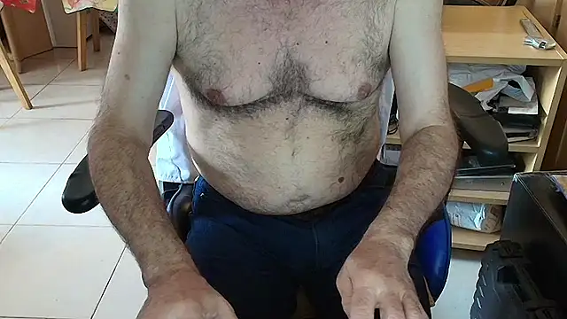 angelgarcia269 online show from January 9, 2026, 12:01 pm