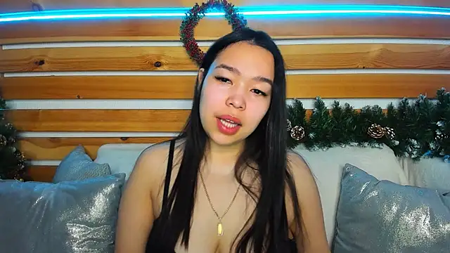 Snapshot of Kris_top_Lee chatting on December 3, 2024, 1:47 am Kris top Lee online show from December 3, 2024, 1:47 am