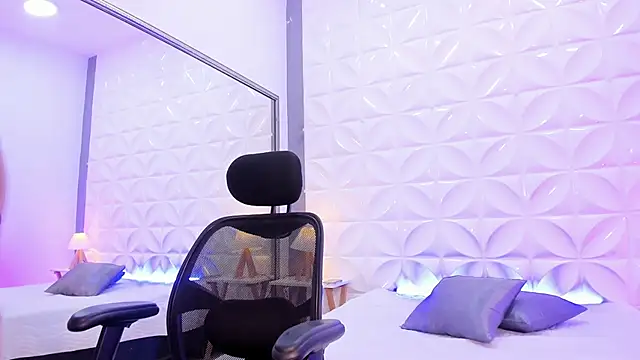 Fenty XX online show from February 1, 2026, 12:47 pm