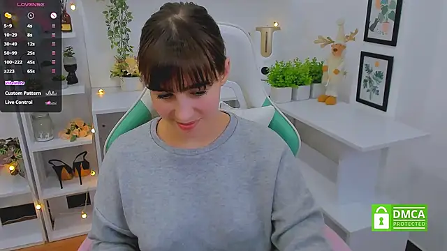 Snapshot of _Eliizabeth_ chatting on March 22, 2025, 4:14 am Eliizabeth online show from March 22, 2025, 4:14 am