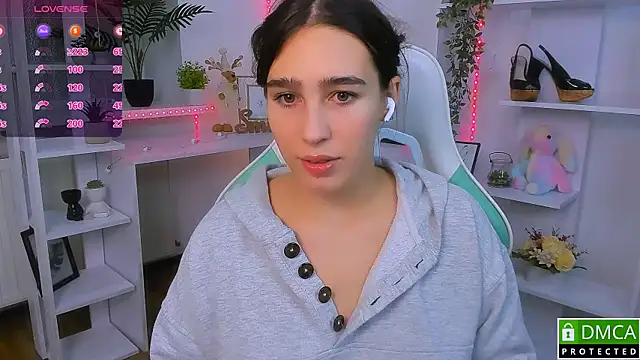 Snapshot of _Eliizabeth_ chatting on November 9, 2025, 9:52 pm Eliizabeth online show from November 9, 2025, 9:52 pm