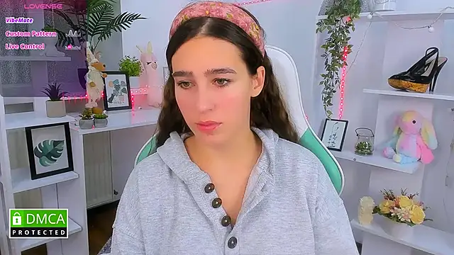 Snapshot of _Eliizabeth_ chatting on October 14, 2025, 8:53 pm Eliizabeth online show from October 14, 2025, 8:53 pm