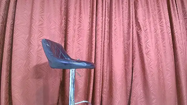 Snapshot of roxana_collins chatting on March 6, 2026, 3:56 am roxana collins online show from March 6, 2026, 3:56 am