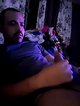 KingZilla2023 online show from March 19, 2026, 4:34 am