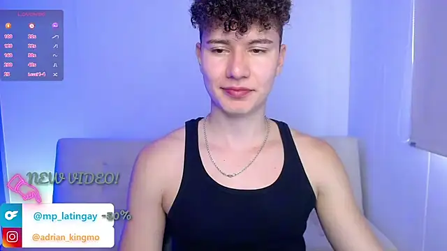 Snapshot of adrian_morelly chatting on November 19, 2025, 7:58 pm adrian morelly online show from November 19, 2025, 7:58 pm