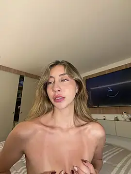 lua ferch   online show from May 19, 2026, 1:56 am