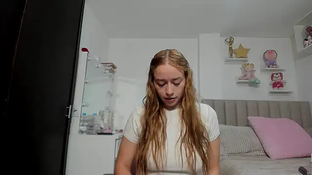 Natalia Suarez online show from July 3, 2026, 12:39 am