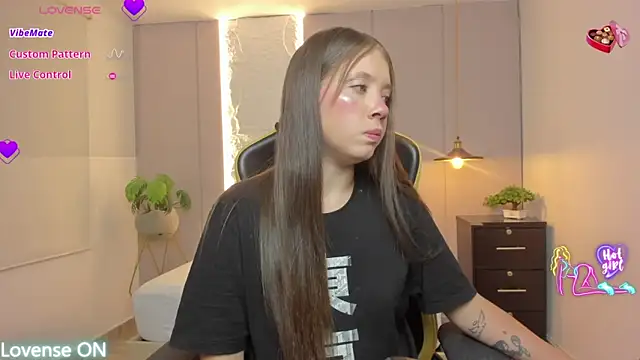 Snapshot of nataly_rodri chatting on March 10, 2026, 2:15 am nataly rodri online show from March 10, 2026, 2:15 am