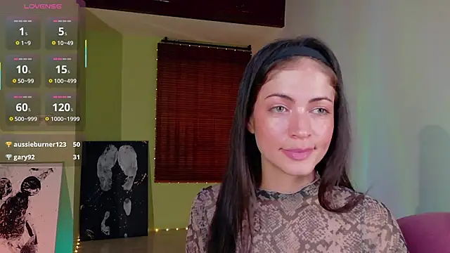 Snapshot of Emma__Blanco chatting on May 5, 2026, 7:50 pm Emma Blanco online show from May 5, 2026, 7:50 pm