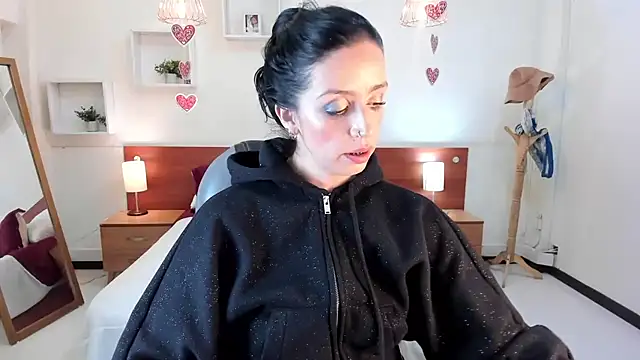 Snapshot of Kristen_Garner chatting on February 20, 2025, 12:19 am Kristen Garner online show from February 20, 2025, 12:19 am