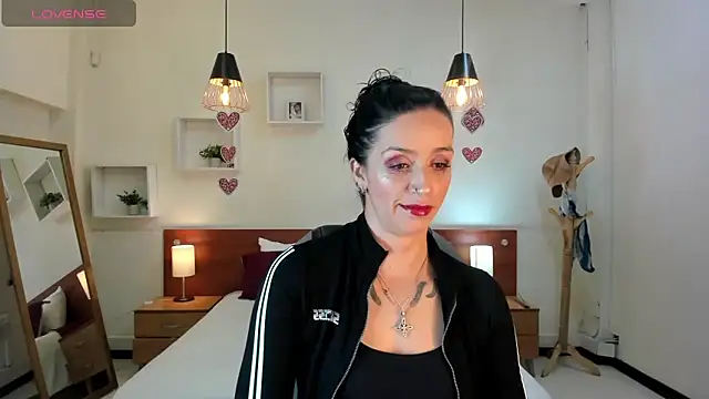 Snapshot of Kristen_Garner chatting on February 22, 2025, 8:31 pm Kristen Garner online show from February 22, 2025, 8:31 pm