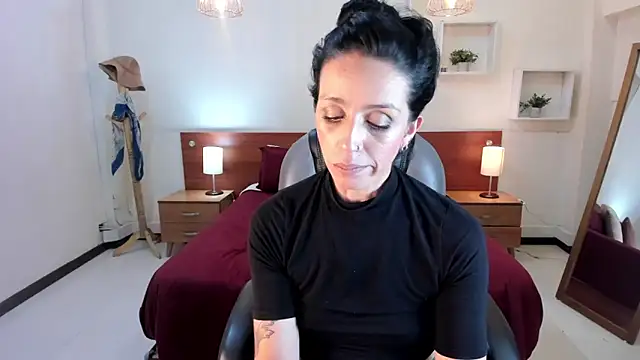 Snapshot of Kristen_Garner chatting on February 10, 2025, 11:13 pm Kristen Garner online show from February 10, 2025, 11:13 pm