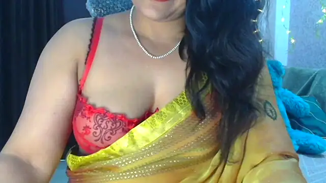 Snapshot of Maria_55 chatting on March 7, 2025, 10:35 am Maria 55 online show from March 7, 2025, 10:35 am