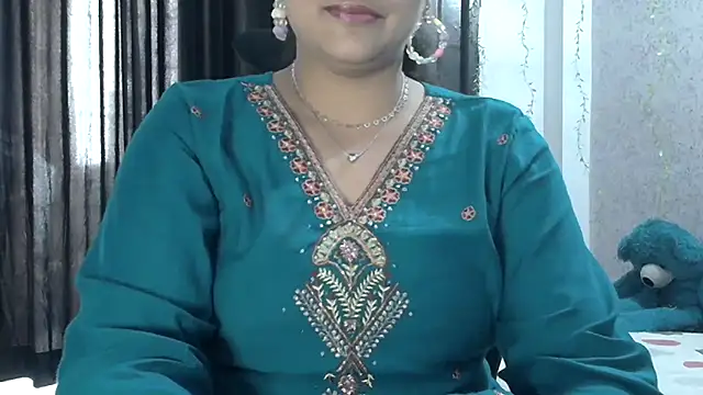 Snapshot of Maria_55 chatting on September 13, 2025, 7:30 am Maria 55 online show from September 13, 2025, 7:30 am