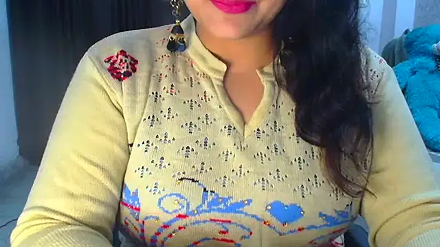Snapshot of Maria_55 chatting on December 18, 2024, 9:04 am Maria 55 online show from December 18, 2024, 9:04 am