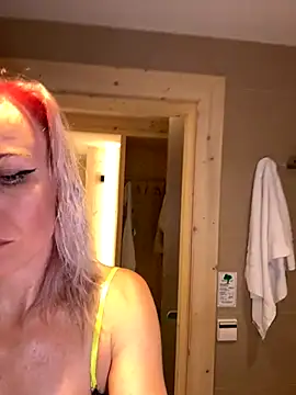 Dina-Light online show from December 4, 2024, 9:40 pm