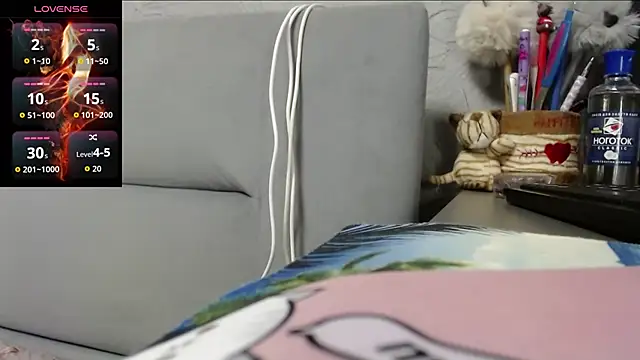 Snapshot of Viktoriiya_bald chatting on September 18, 2025, 1:52 am Viktoriiya bald online show from September 18, 2025, 1:52 am