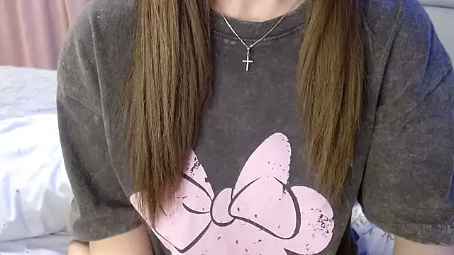 Snapshot of Viktoriiya_bald chatting on March 20, 2025, 8:51 pm Viktoriiya bald online show from March 20, 2025, 8:51 pm