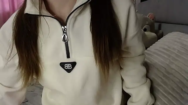 Snapshot of Viktoriiya_bald chatting on March 3, 2025, 1:01 pm Viktoriiya bald online show from March 3, 2025, 1:01 pm