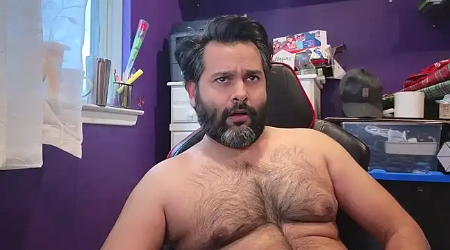 Snapshot of Sakhtlaundaz chatting on February 6, 2025, 9:28 pm Sakhtlaundaz online show from February 6, 2025, 9:28 pm