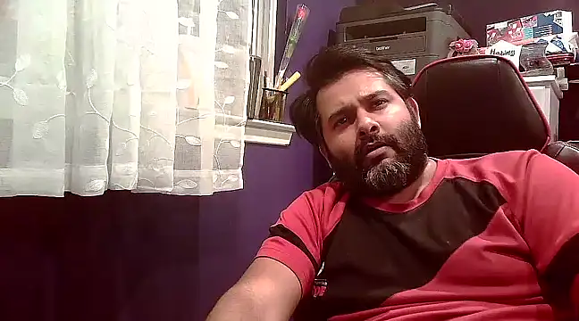 Snapshot of Sakhtlaundaz chatting on February 3, 2025, 11:15 pm Sakhtlaundaz online show from February 3, 2025, 11:15 pm
