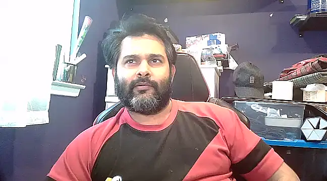Snapshot of Sakhtlaundaz chatting on February 4, 2025, 10:13 pm Sakhtlaundaz online show from February 4, 2025, 10:13 pm