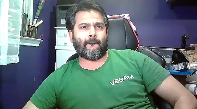 Snapshot of Sakhtlaundaz chatting on January 24, 2025, 11:23 pm Sakhtlaundaz online show from January 24, 2025, 11:23 pm
