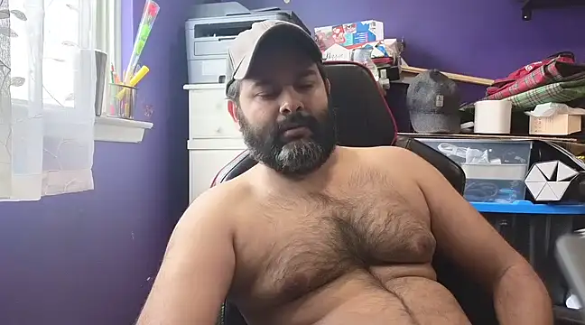 Snapshot of Sakhtlaundaz chatting on February 10, 2025, 5:19 pm Sakhtlaundaz online show from February 10, 2025, 5:19 pm