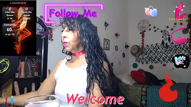 YourWhoreXX online show from September 22, 2025, 1:06 pm