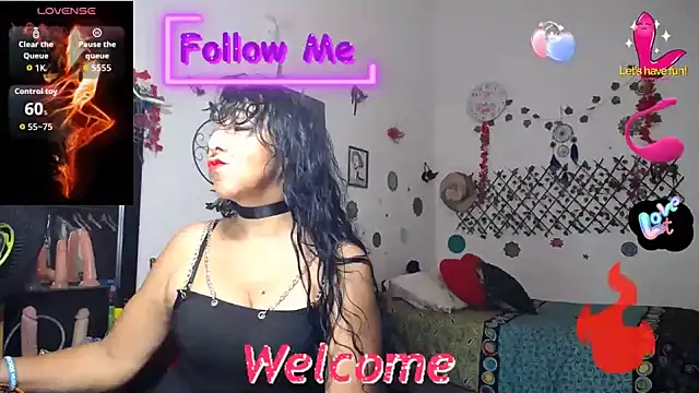 YourWhoreXX online show from October 11, 2025, 12:50 pm