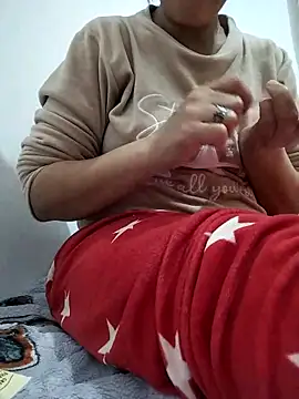 Snapshot of lolo890 chatting on March 29, 2026, 2:35 am lolo890 online show from March 29, 2026, 2:35 am