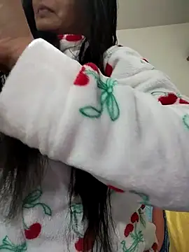 Snapshot of lolo890 chatting on March 3, 2026, 10:17 pm lolo890 online show from March 3, 2026, 10:17 pm