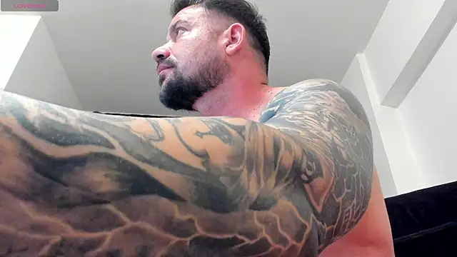 musclemonster31 online show from July 19, 2026, 9:55 pm