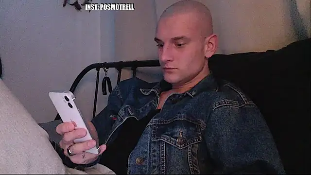 ETHAN MOORE online show from March 16, 2026, 11:47 am