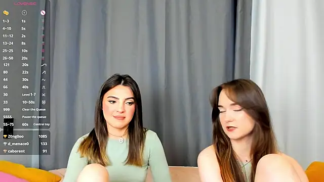 Snapshot of AnnaTeona chatting on January 15, 2025, 9:35 am AnnaTeona online show from January 15, 2025, 9:35 am