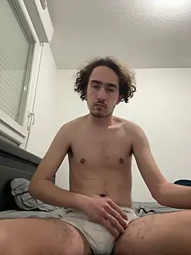 Snapshot of meilleurmodele chatting on March 7, 2025, 10:32 pm meilleurmodele online show from March 7, 2025, 10:32 pm