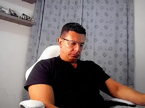 pedropicapi online show from December 16, 2025, 11:31 pm