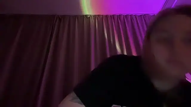 Isabel-Bailey online show from March 28, 2026, 9:05 pm