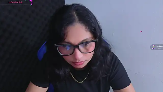 Cuteprincess21 online show from February 25, 2026, 1:17 am