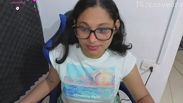 Snapshot of Cuteprincess21 chatting on April 12, 2026, 12:14 am Cuteprincess21 online show from April 12, 2026, 12:14 am