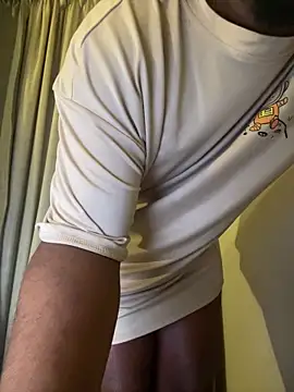 YesTheSexiest online show from June 9, 2026, 6:31 pm