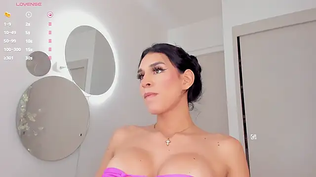 mia yourmommy online show from February 21, 2025, 9:13 am