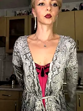 Snapshot of Kristina03 chatting on October 16, 2025, 8:50 pm Kristina03 online show from October 16, 2025, 8:50 pm