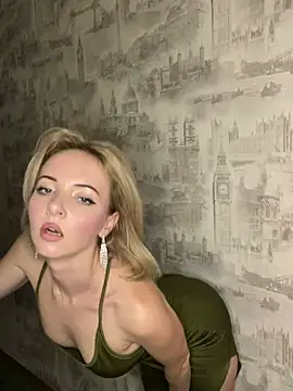 Snapshot of Kristina03 chatting on April 4, 2026, 8:15 pm Kristina03 online show from April 4, 2026, 8:15 pm