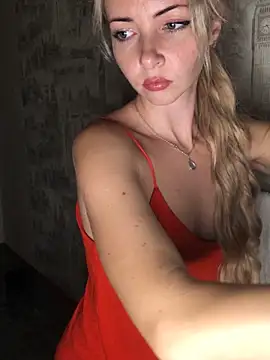 Snapshot of Kristina03 chatting on November 2, 2025, 8:36 pm Kristina03 online show from November 2, 2025, 8:36 pm