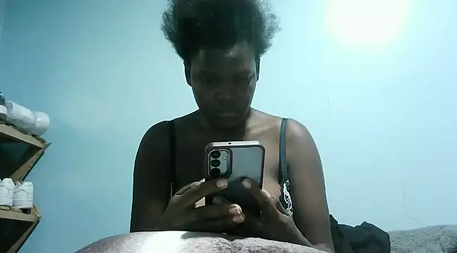 cute roxie online show from January 26, 2025, 1:04 pm