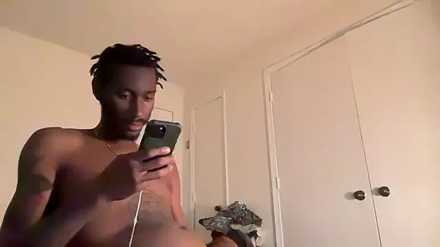 ITSONLYKENNY online show from October 2, 2025, 6:17 am