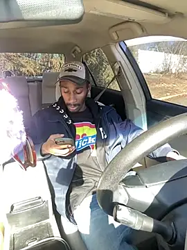 ITSONLYKENNY online show from January 28, 2025, 6:49 pm