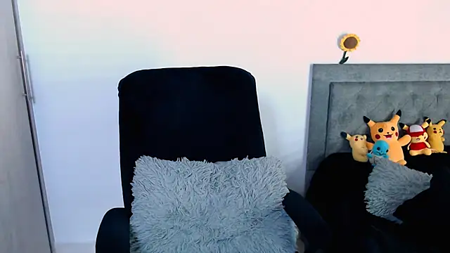 diana  34 online show from May 29, 2026, 10:49 pm
