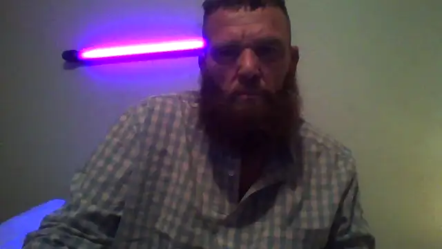 Snapshot of xXFeelsGoodXx chatting on September 25, 2025, 1:22 am xXFeelsGoodXx online show from September 25, 2025, 1:22 am